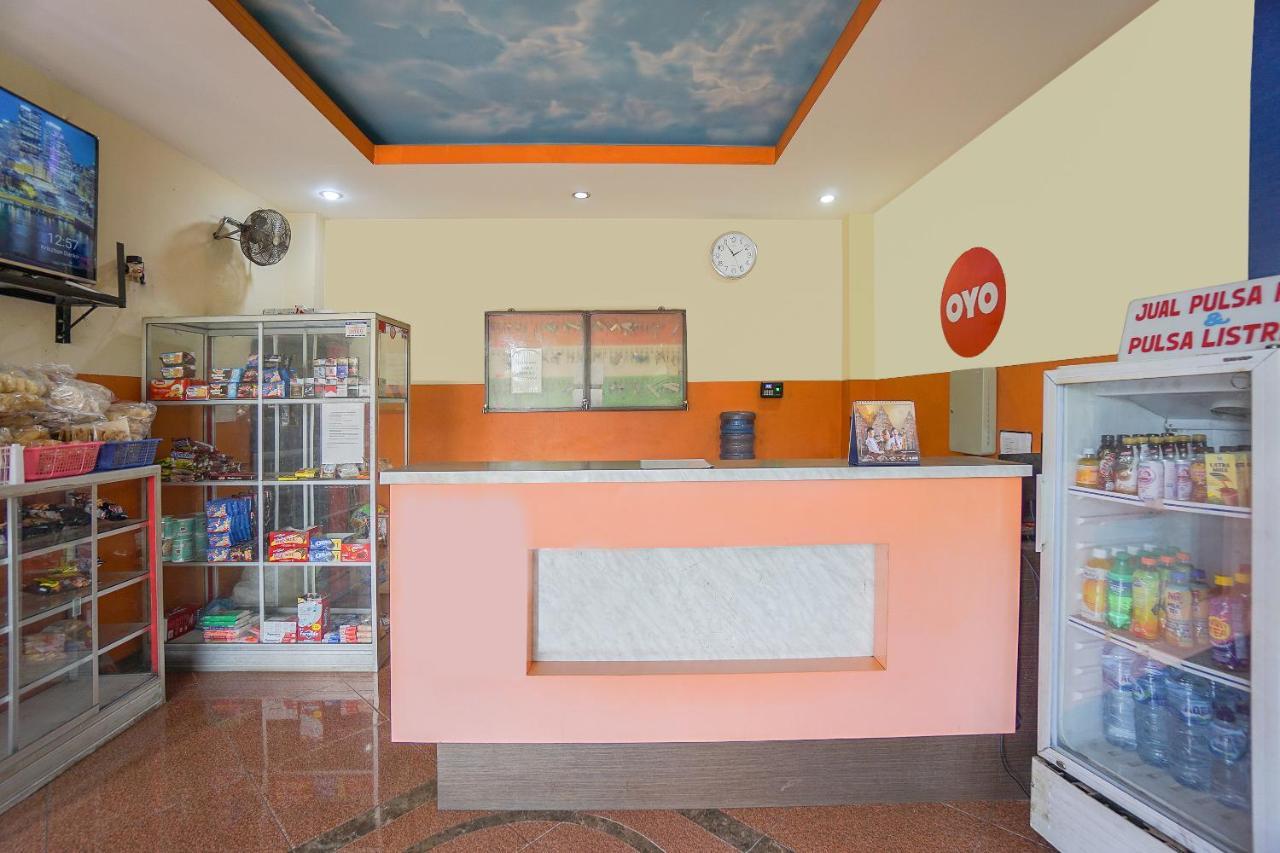 Super Oyo 2639 Oxy Townhouse Hotel Manado Ngoại thất bức ảnh